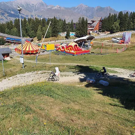 Arc 1800 Skis Aux Pieds Appartement