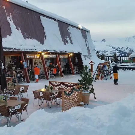 Arc 1800 Skis Aux Pieds *